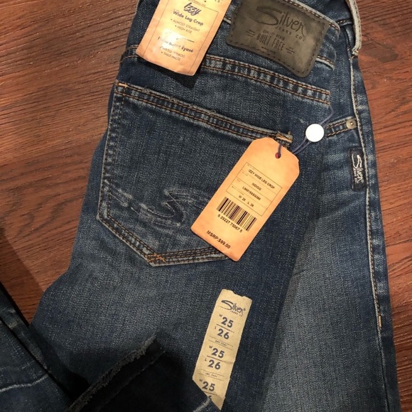 Silver Jeans Co. Izzy Wide Leg Crop Blue Jean - Picture 3 of 4